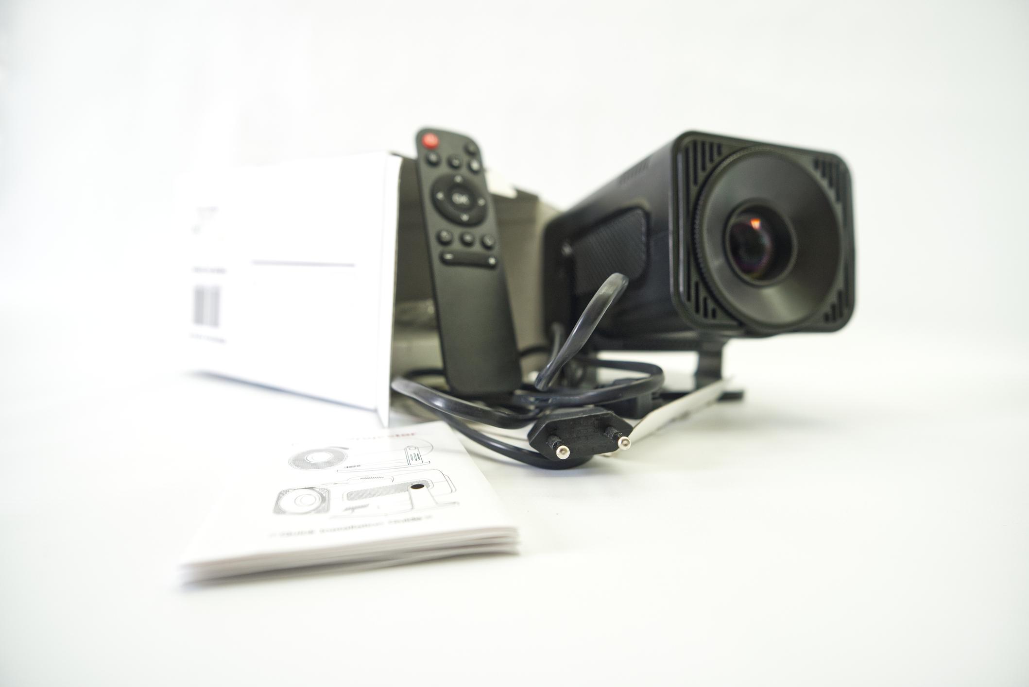 4K Laser Short-Throw Projectors - Image 2